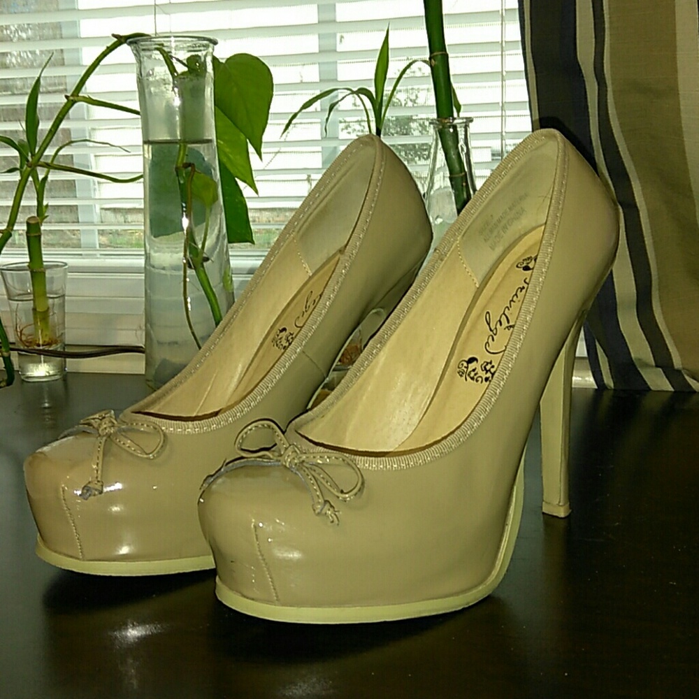 *** SOLD*** High heels